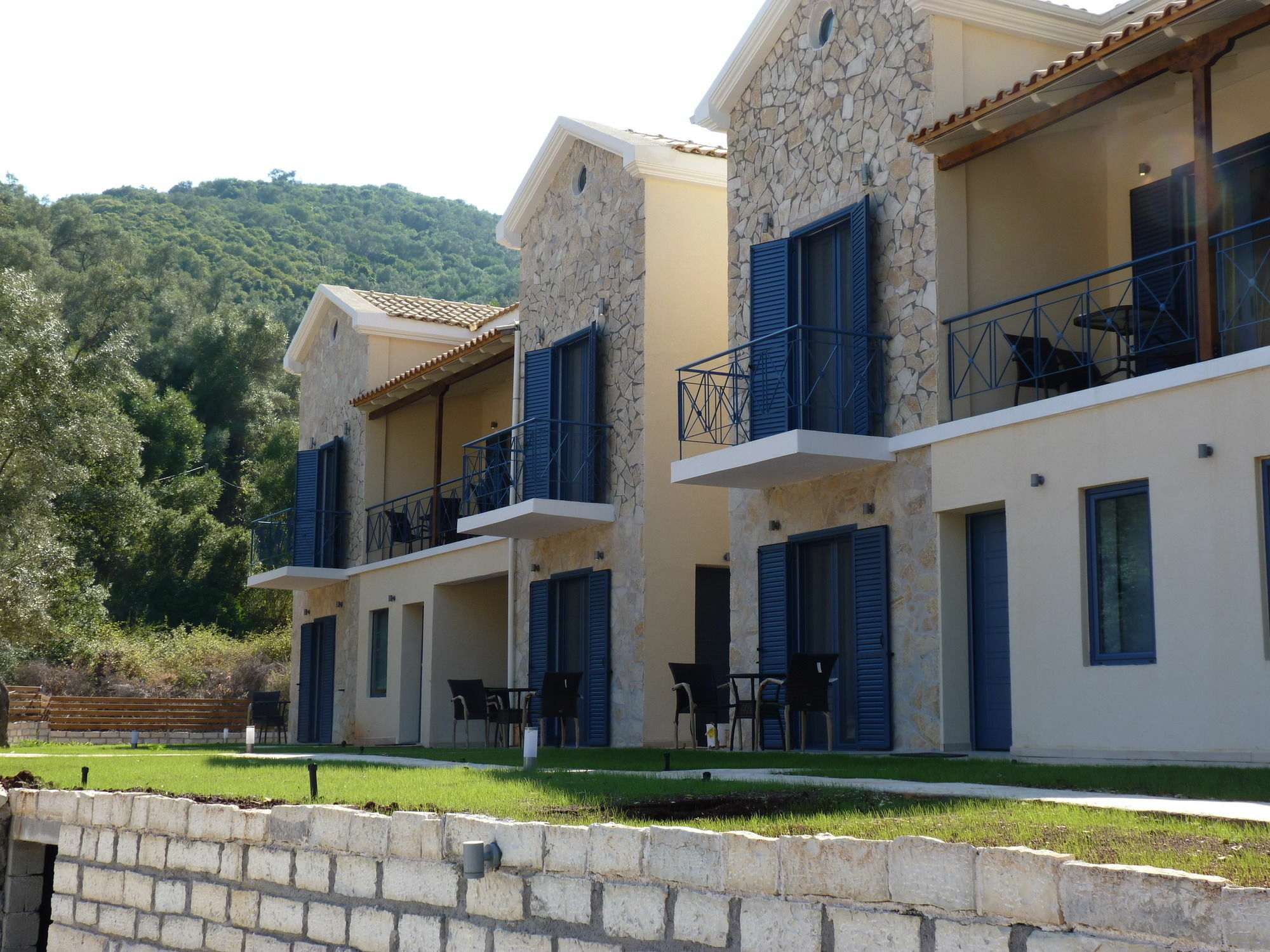 Ilianthos Apartments & Studios Mikros Gialos Exterior photo